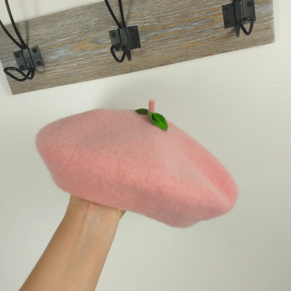 Peach wool beret